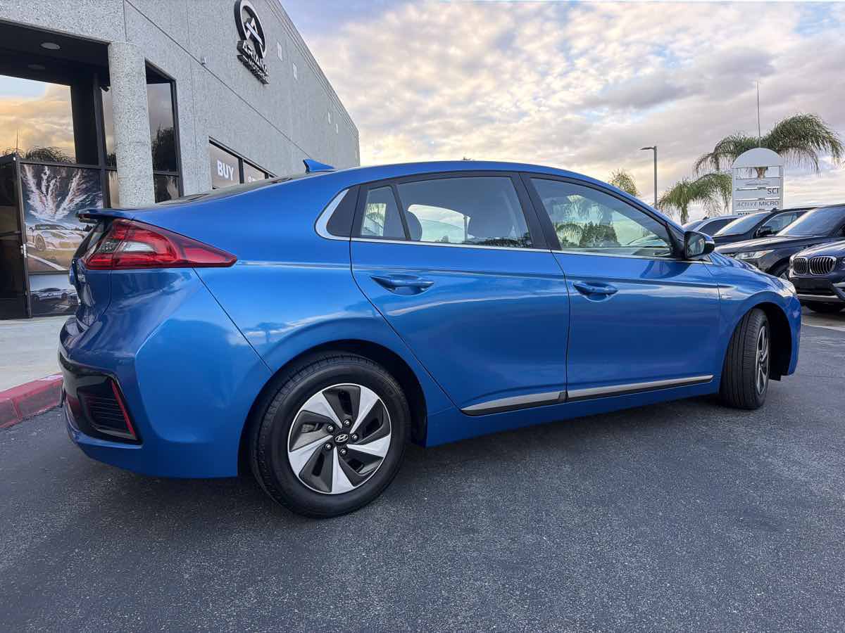 Used 2017 Hyundai Ioniq SEL FWD image 8