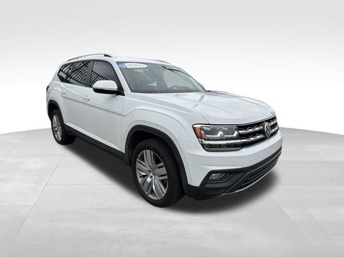 Used 2019 Volkswagen Atlas SE w/ Towing Package FWD image 3