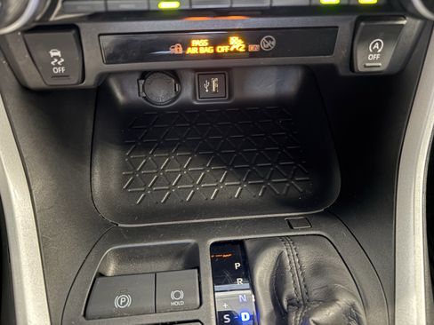 Certified 2025 Toyota RAV4 XLE image 17