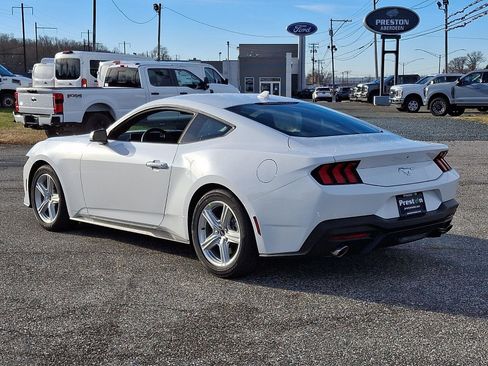 New 2026 Ford Mustang Coupe image 4