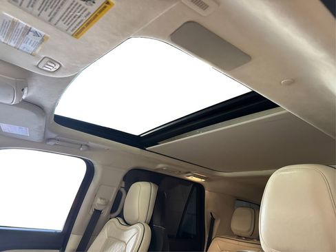 Used 2022 Lincoln Navigator L Black Label image 24