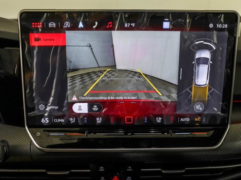New 2026 Volkswagen GTI SE FWD image 6