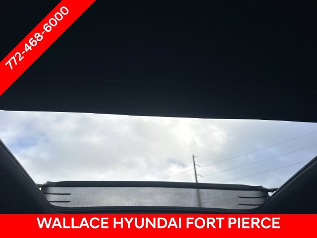 Used 2020 Volkswagen Atlas Cross Sport SE w/ Panoramic Sunroof Package FWD image 18