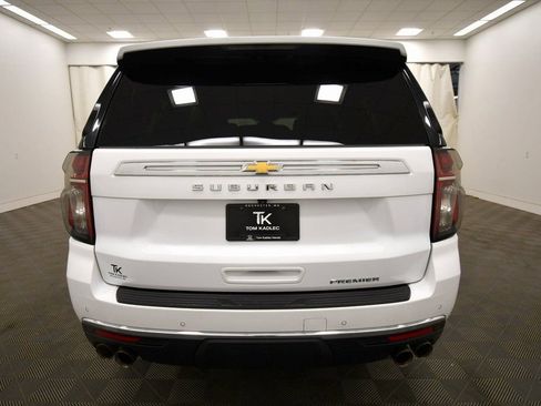 Used 2023 Chevrolet Suburban Premier image 6