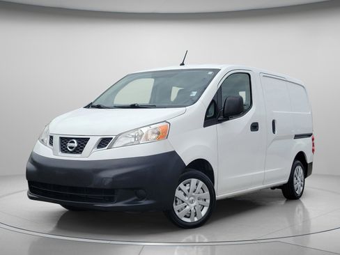 Used 2017 Nissan NV200 S image 2