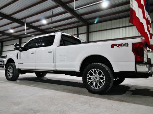 Used 2020 Ford F250 Lariat w/ Lariat Ultimate Package AWD/4WD image 8