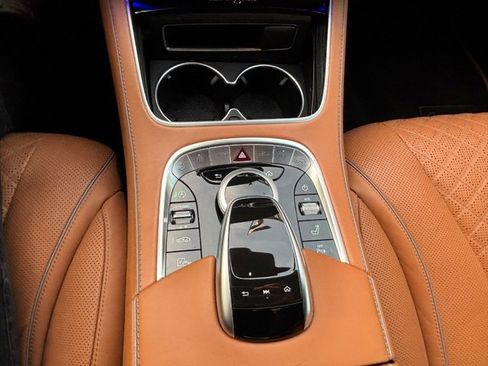 Used 2019 Mercedes-Benz S 560 Sedan w/ Premium Package image 42