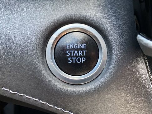 Used 2021 Toyota Highlander Platinum image 33