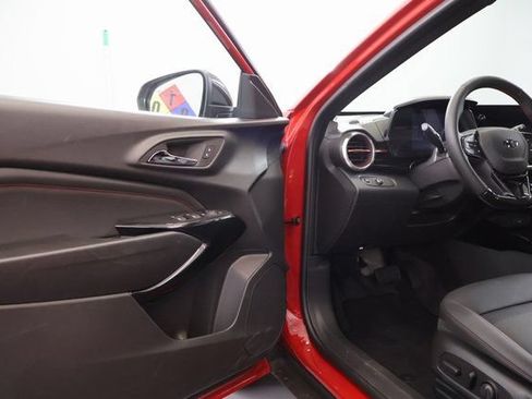 New 2026 Chevrolet Trax RS w/ Driver Confidence Package FWD image 9