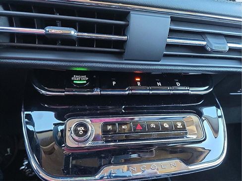 New 2026 Lincoln Corsair Premiere image 14