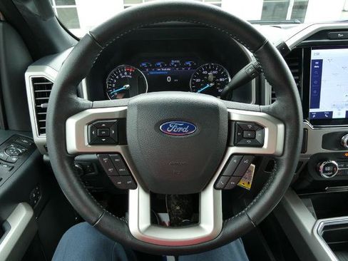 Certified 2022 Ford F350 Lariat w/ Chrome Package image 31