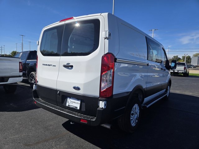 Certified 2025 Ford Transit 250 Low Roof w/ Exterior Upgrade Package RWD image 4