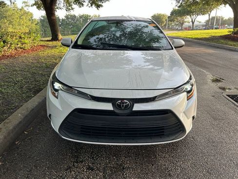 Used 2023 Toyota Corolla LE FWD image 9