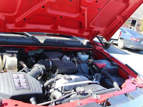 Used 2009 HUMMER H3T Luxury image 28