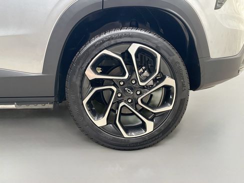 New 2026 Chevrolet Trax RS w/ Sunroof Package FWD image 34