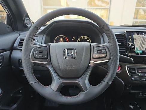 Certified 2025 Honda Ridgeline TrailSport+ image 26