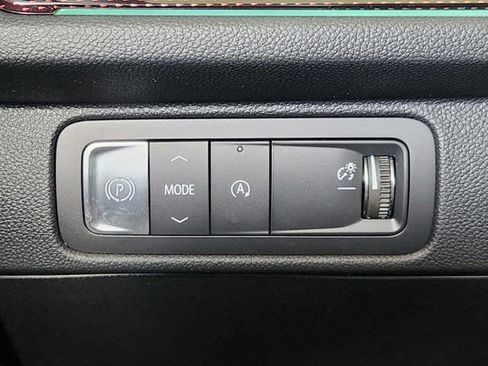 New 2026 Chevrolet Traverse RS image 18