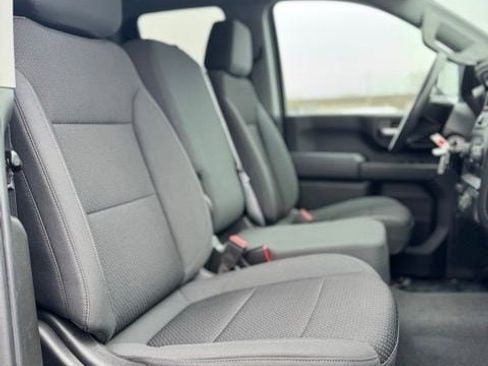 Used 2021 Chevrolet Silverado 2500 Custom w/ Custom Value Package image 27