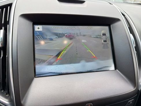 Used 2018 Ford Edge Titanium AWD/4WD image 15