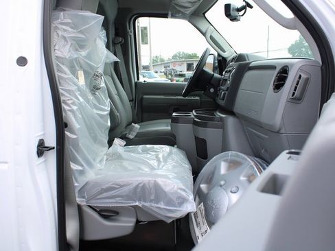 New 2026 Ford E-350 and Econoline 350 Super Duty w/ Power Equipment Group image 17