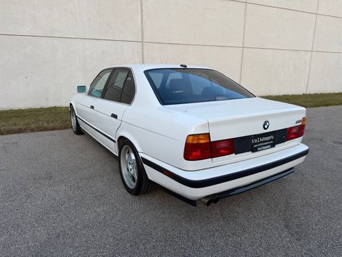 Used 1991 BMW M5 RWD image 31