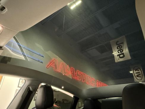 Used 2021 Tesla Model Y Performance image 15