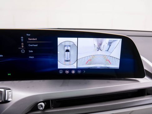 New 2026 Cadillac Vistiq Luxury w/ LPO, Floor Liner Package image 25