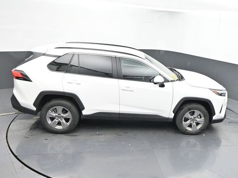 Used 2025 Toyota RAV4 XLE image 40