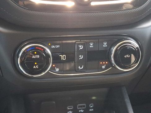 Used 2023 Chevrolet TrailBlazer LT w/ Convenience Package AWD/4WD image 15