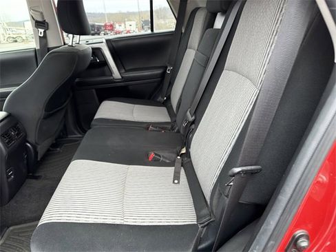Used 2015 Toyota 4Runner Limited image 13