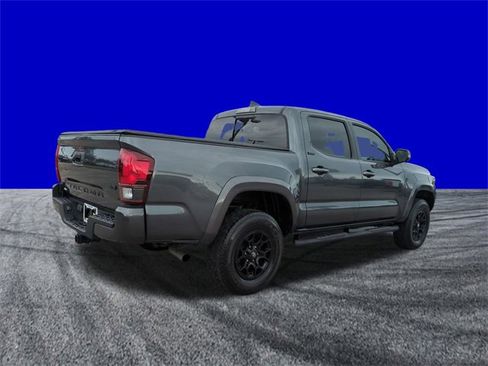 Used 2022 Toyota Tacoma SR5 image 4