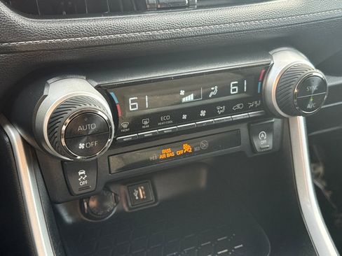 Used 2023 Toyota RAV4 XLE image 22