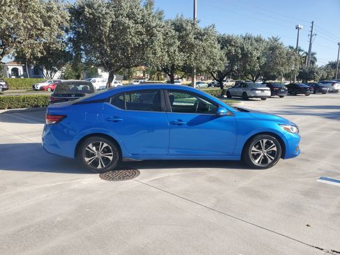 Used 2021 Nissan Sentra SV image 11