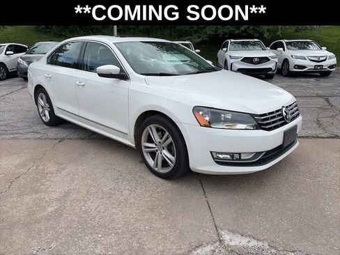 Used 2014 Volkswagen Passat TDI SEL Premium FWD image 3