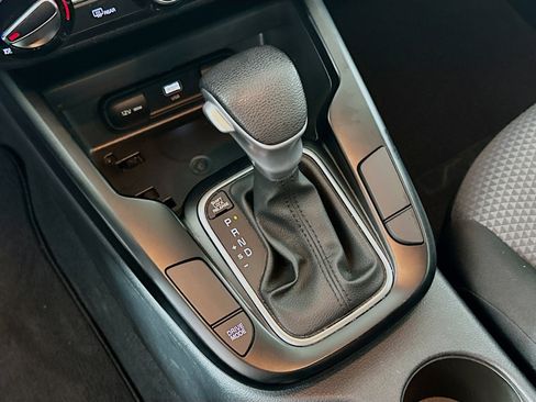 Used 2025 Kia Soul LX w/ LX Technology Package image 24