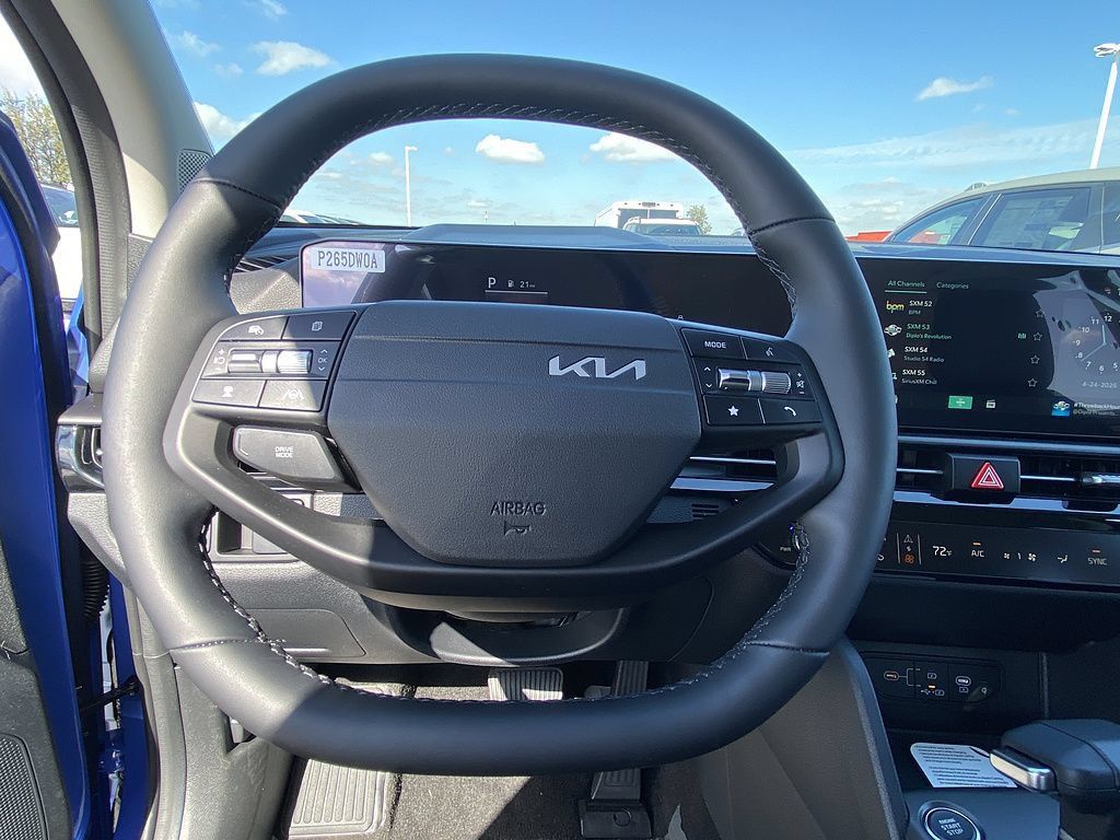 New 2026 Kia Sportage EX FWD image 15