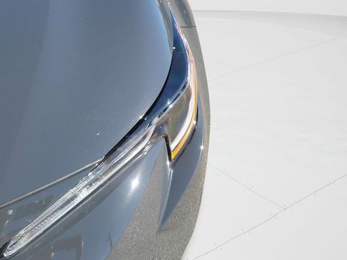 Used 2025 Toyota Corolla LE w/ Convenience Package image 17