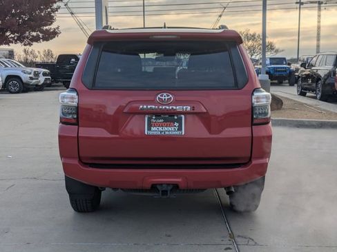 Used 2023 Toyota 4Runner SR5 Premium image 7