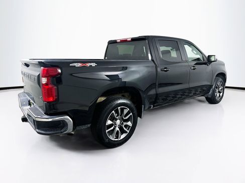 Used 2024 Chevrolet Silverado 1500 LT image 9