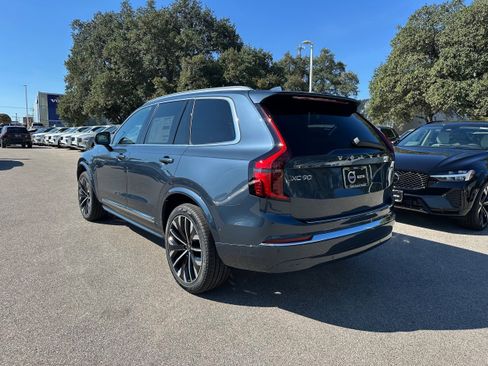 New 2026 Volvo XC90 B6 Plus w/ Protection Package Premier image 5