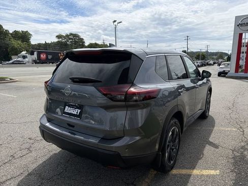 Certified 2026 Nissan Rogue SV w/ Cold Weather Package AWD/4WD image 8