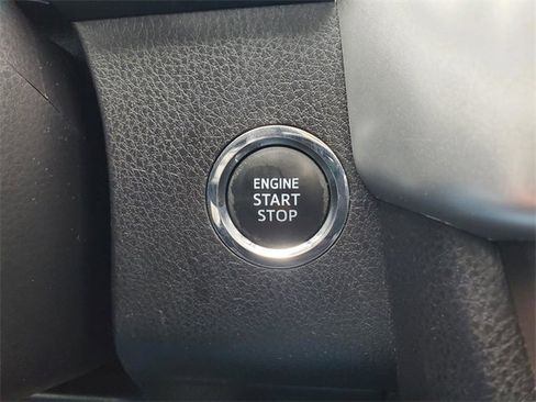 Used 2015 Toyota Highlander Limited Platinum image 22