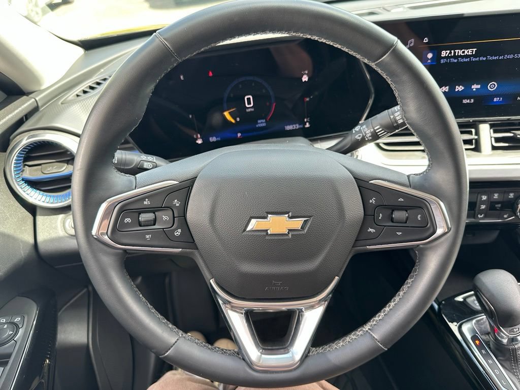 Used 2024 Chevrolet Trax LT w/ Driver Confidence Package FWD image 14