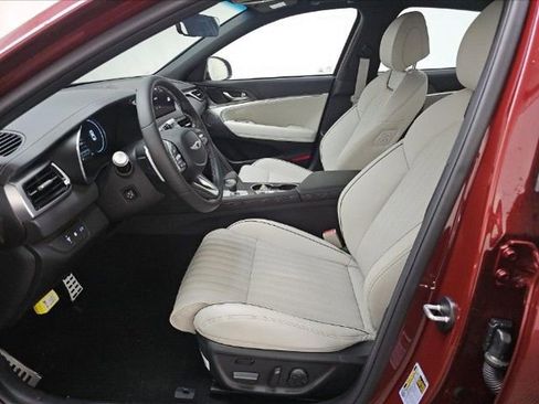 Used 2025 Genesis G70 3.3T Advanced image 6