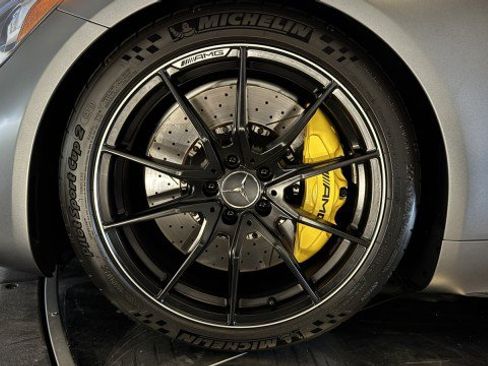 Used 2019 Mercedes-Benz AMG GT R image 28