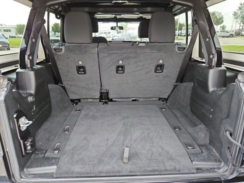 Used 2020 Jeep Wrangler Unlimited Sport S image 6