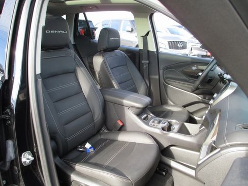 Certified 2024 GMC Terrain Denali image 21