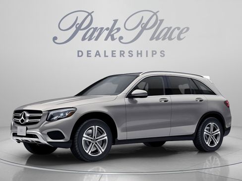 Certified 2019 Mercedes-Benz GLC 300 4MATIC image 2