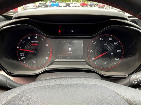 Used 2024 Chevrolet Trax RS FWD image 21