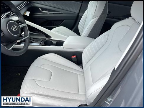 New 2026 Hyundai Elantra Limited FWD image 14